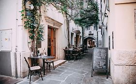 Second Life In Piran - Hotel Zala Piran With Private Parking And Shuttle Service